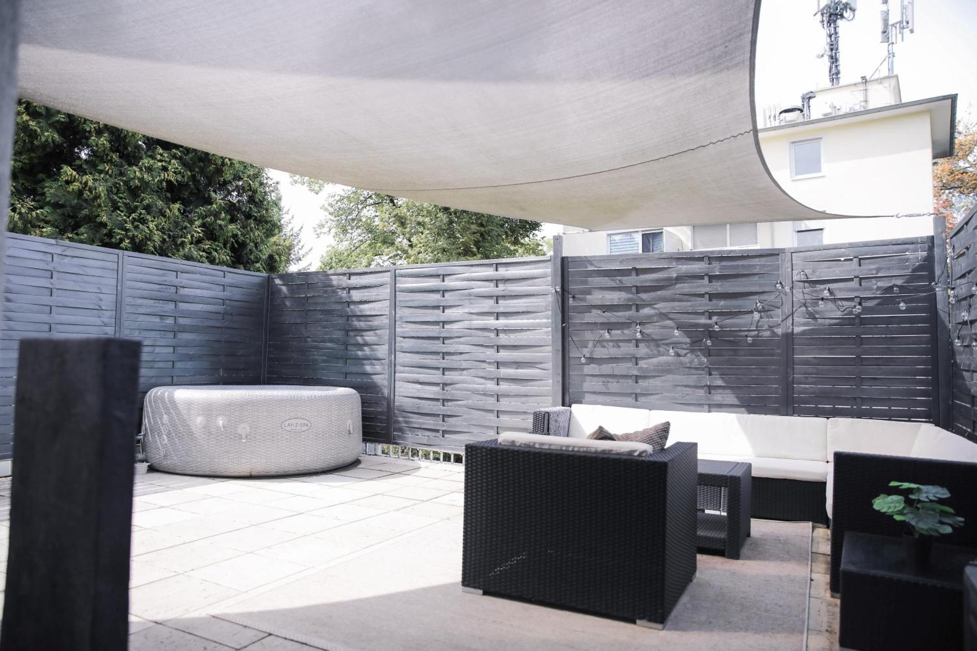 Whirlpool - Zentral - Designloft Mit Xxl Terrasse Apartamento Wiesbaden Exterior foto